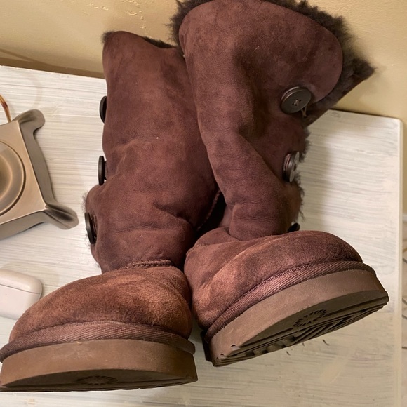 Uggs boots chocolate size 9 - Picture 5 of 6